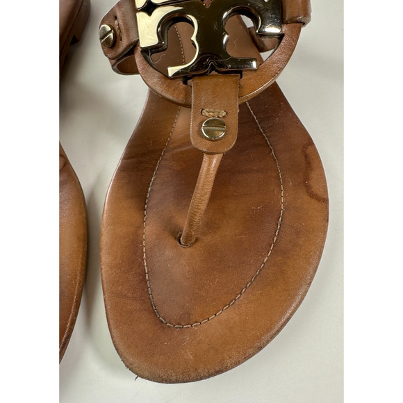 *Damaged Tory Burch Miller Leather Thong Sandals Flat Flip Flops Gold Logo 7.5 M - Picture 3 of 16